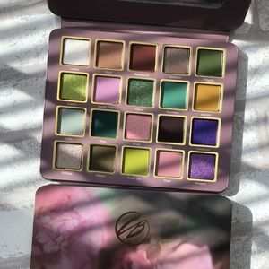 BNIB Cosmic Brushes Muse Palette